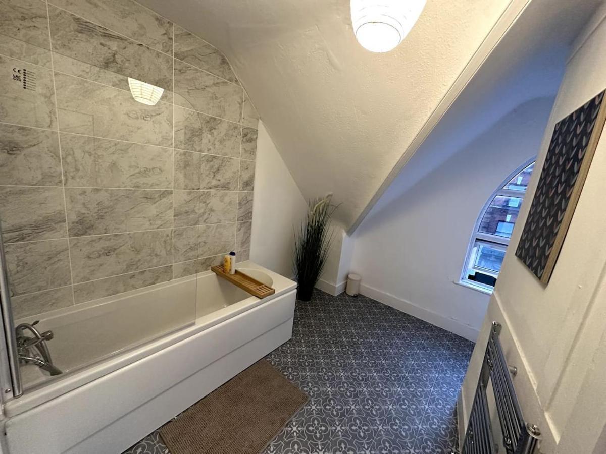 Wonderful 2 Bedroom On Tower Bridge 伦敦 外观 照片